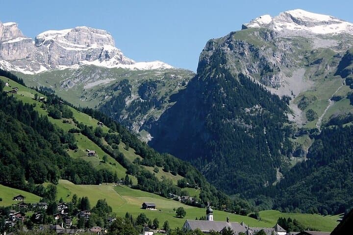Heart of the Alps Private Hiking Tour from Lucerne