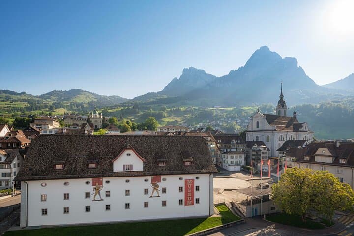 Private Wilhelm Tell Swiss History Tour with Hotel Pick-up