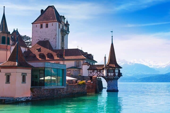 Interlaken: Private Car Tour to Swiss Villages, Capital & Castles