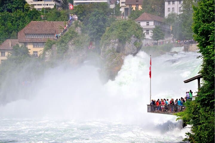 Zürich: Private Car Tour to Rhine Falls, Titisee and Black Forest