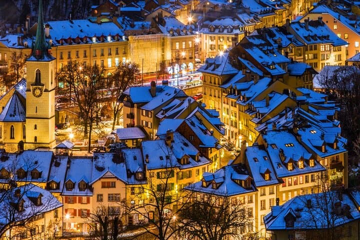 Bern Yuletide Private Tour: A Christmas Trip Through the Capital