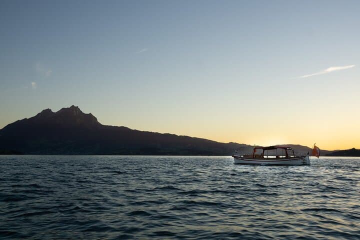 Private boat trip on Lake Lucerne from Lucerne