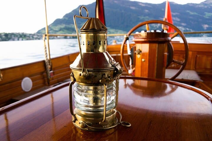 Private boat trip on Lake Lucerne from Lucerne