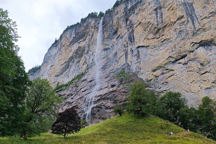 Interlaken Half-Day Highlights Tour with a Local by Private Car