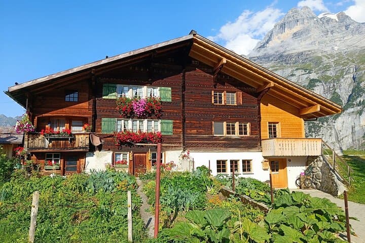 Interlaken Half-Day Highlights Tour with a Local by Private Car