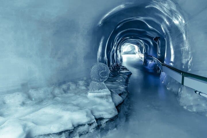 Zurich: Lucerne & Mount Titlis with Rotair Cable Car & Ice Flyer