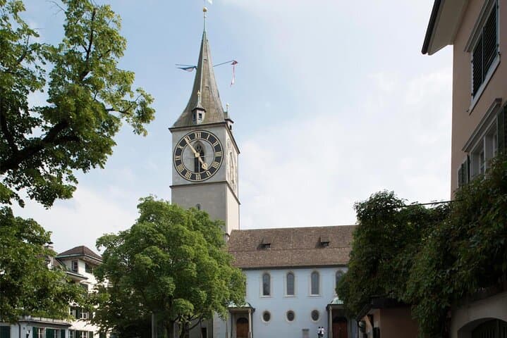 Zürich Oldtown Self-Guided City Walking Tour & Scavenger Hunt