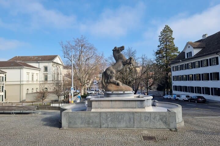 Private audio book city rally in the old town of Zurich