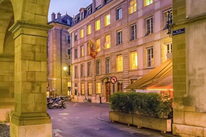A Self-Guided Audio Tour of Geneva’s Old Town