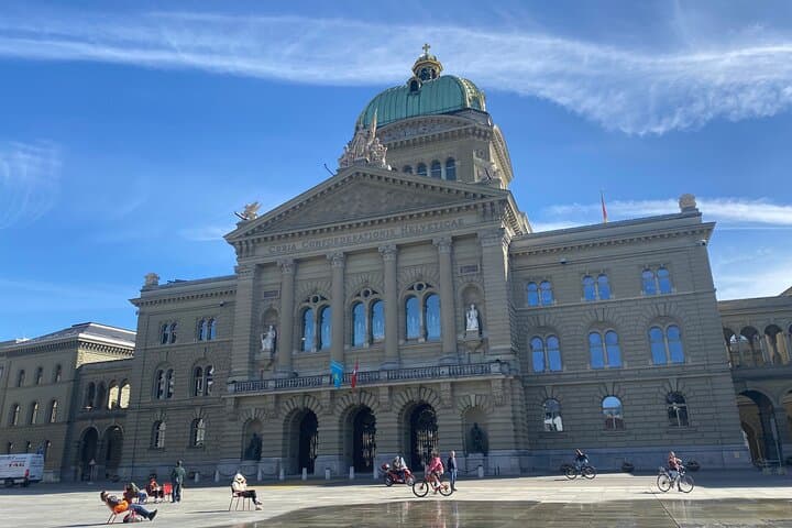 Self-Guided Audio City Tour in Bern