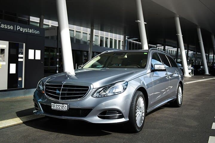 Private Arrival Transfer: from Zurich Airport to Lucerne