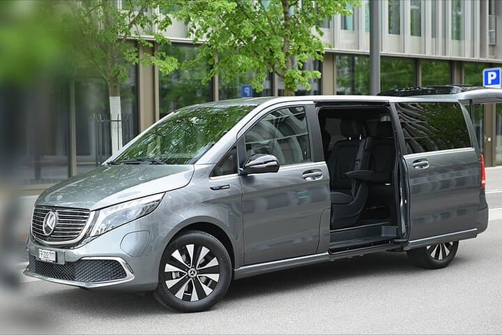 Private Arrival Transfer: from Zurich Airport to Lucerne