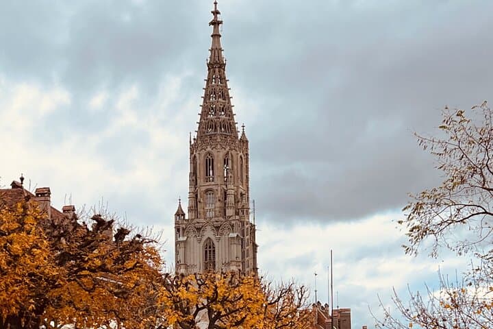 Bern: Private Customizable City Walking Tour