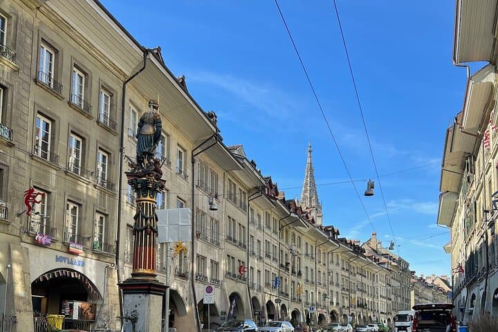 Bern: Private Customizable City Walking Tour