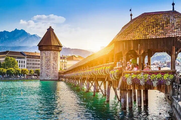 Lucerne Sightseeing Private Walking Tour