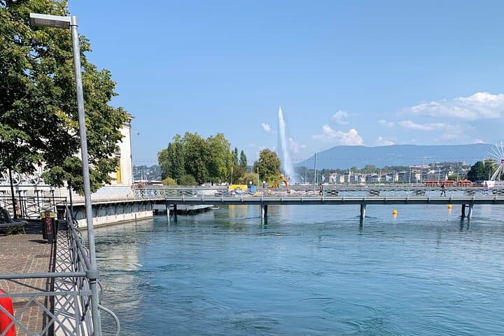 Geneva Left Bank: Flower Clock to Escalade Fountain Audio Guide