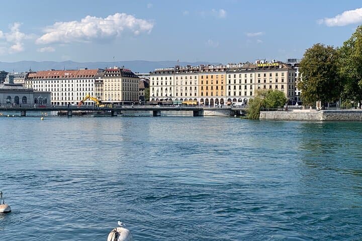 Geneva Left Bank: Flower Clock to Escalade Fountain Audio Guide