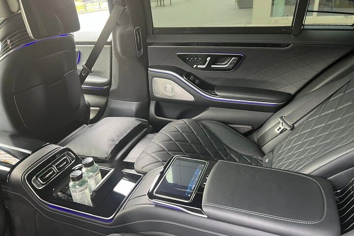 Zurich City to Zurich Airport ZRH Private Transfer Service