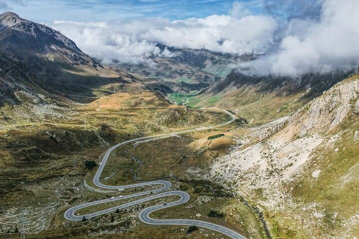 6 Day Glacier Express Rail and Porsche Drive in the Swiss