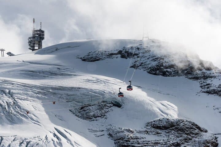 Titlis Cliff