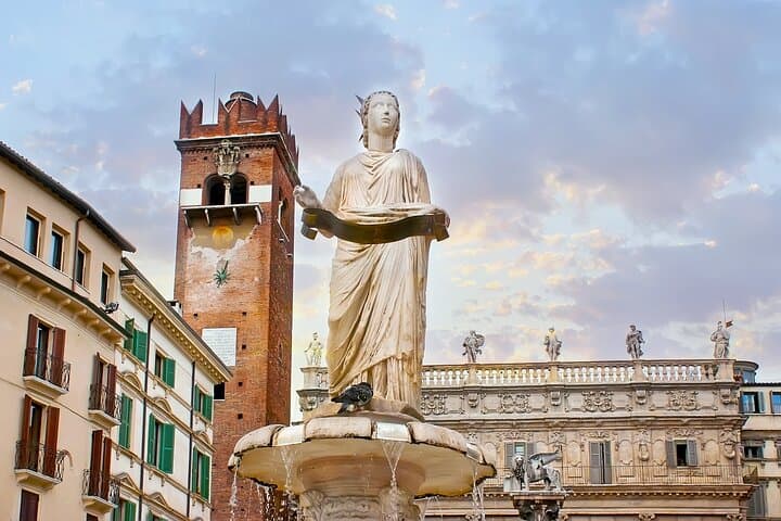 Private transfer from Zurich to Verona with 2h sightseeing stop