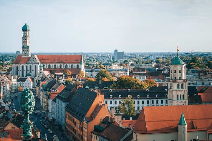 Zurich Private Walking Tour: Switzerland Heart