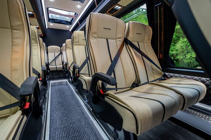 Private transfer Zurich to Geneva (1-6 persons)