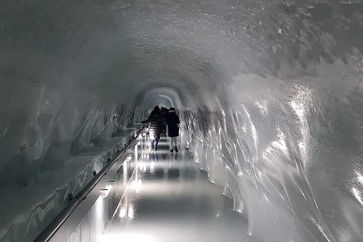Glacier cave