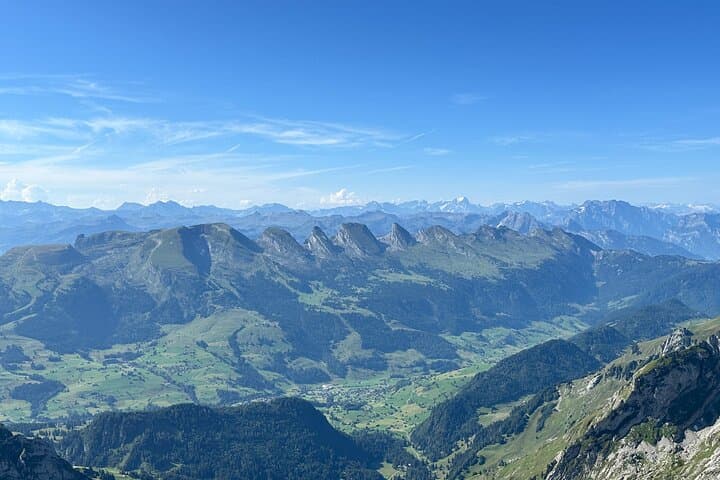 Private Guided Swiss Alps Day Trip from Zurich with Hotel Pick-Up