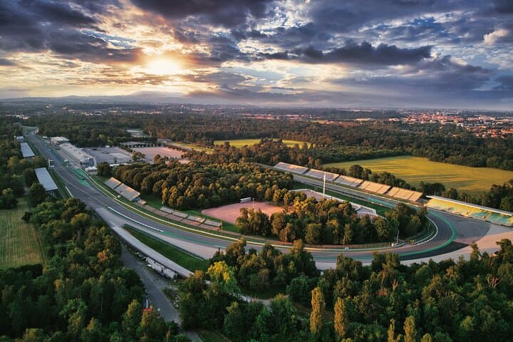 Private transfer: Zurich to Milan 2h in Monza or the Circuit F1