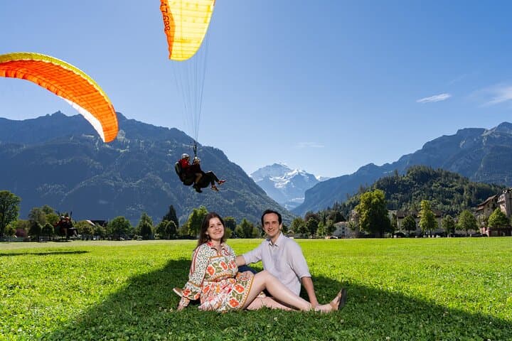 Phototour Photoshoot at the Lake Brienz, Iseltwald, Interlaken