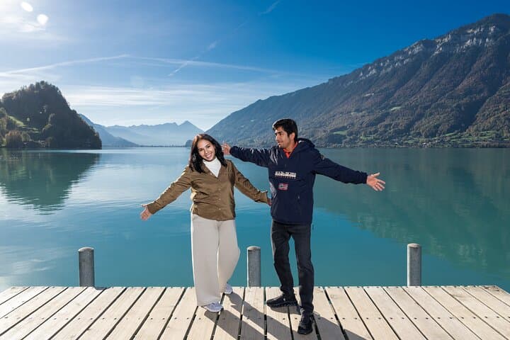 Phototour Photoshoot at the Lake Brienz, Iseltwald, Interlaken