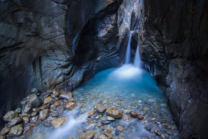 Private all day driver: Interlaken> Lauterbrunnen and Grindelwald