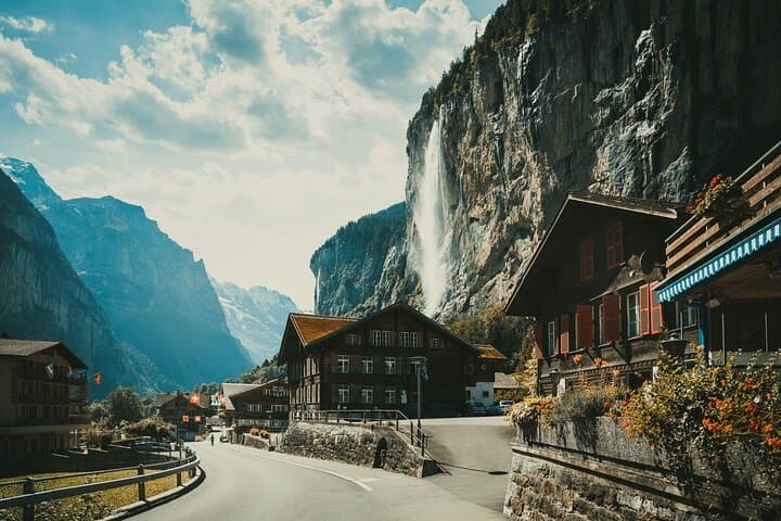 Grindelwald and Lauterbrunnen Valley 10 Hour Trip from Zurich