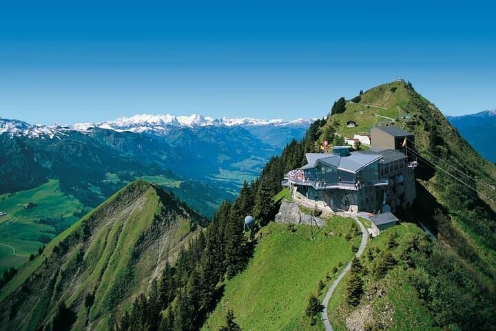 Fully Customizable Train Tour – Personally Guided by Local Expert