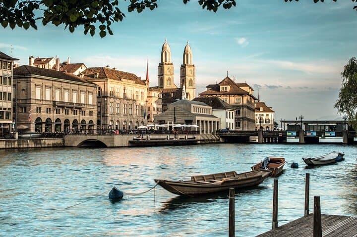 Fully Customizable Train Tour – Personally Guided by Local Expert