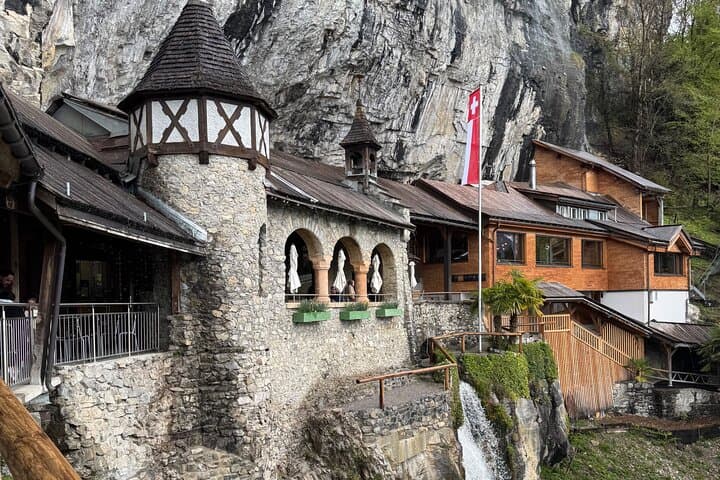 Zurich Day Trip to the Bernese Alps