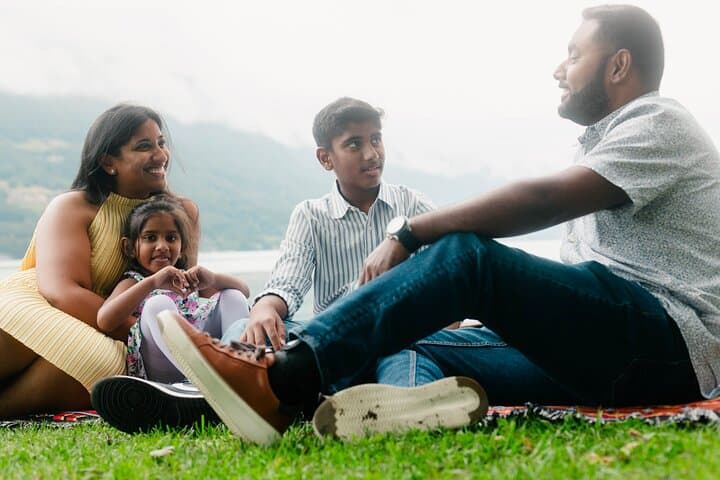 Family at Lake Brienz