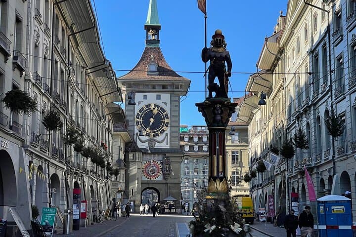 Tour of Switzerland Express in 4 days with Driver Local Guide