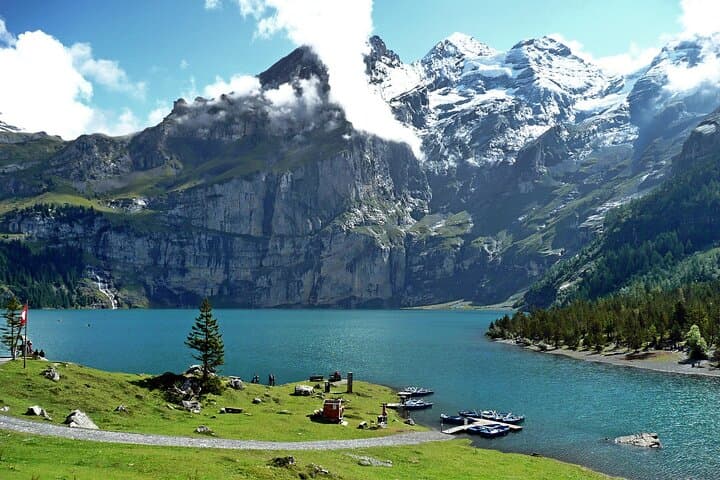 Oschinen lake