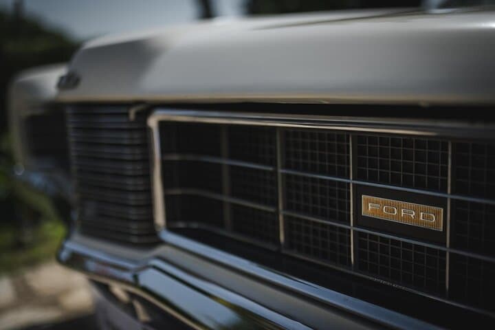 Geneva Tour by Vintage Car