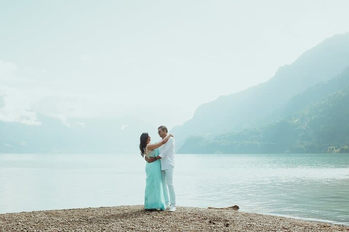 Couple scene at lake Brienz