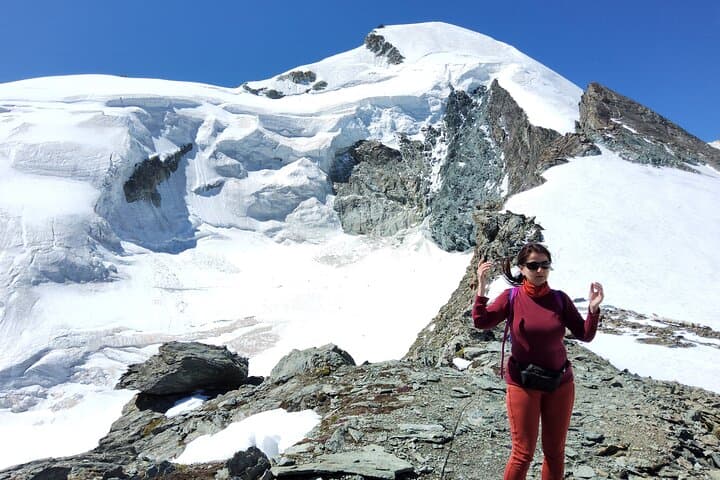 4 Day Trekking Tour Swiss Magic Through the Alps