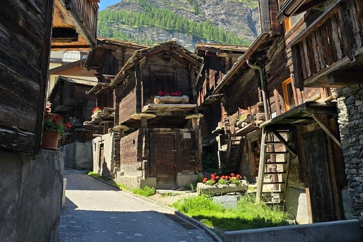 Zermatt, Matterhorn & Gornergrat Small Group Day Tour from Zürich