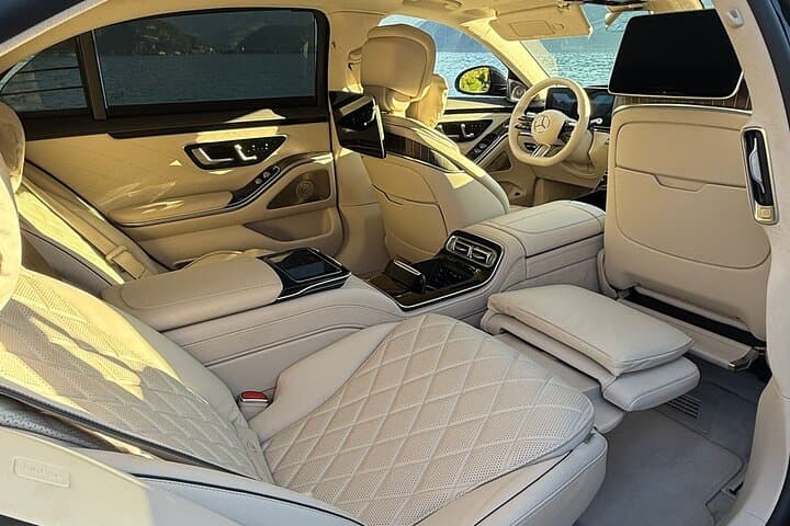 Lucerne to Zurich Airport Private Transfer (Local drivers)