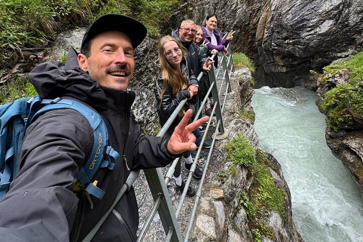 Group selfie at the entrance to Rosenlaui Gorge – smiles, rushing water, and the spirit of adventure.