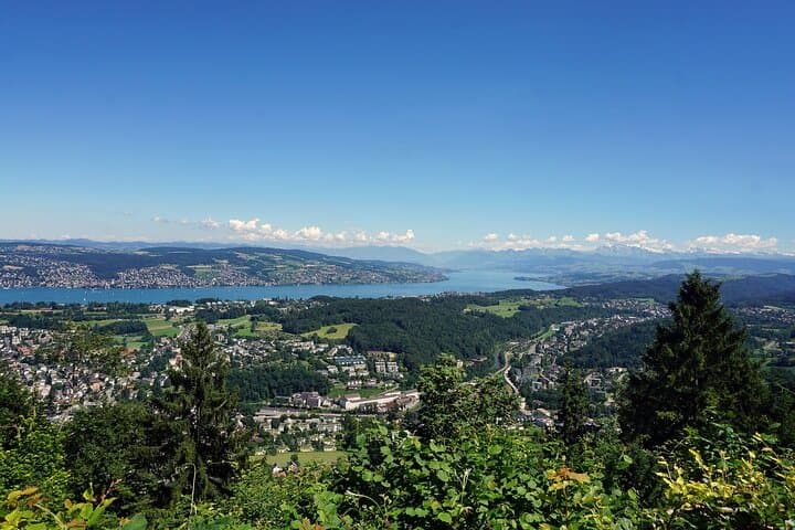 Best of Zurich Tour with Felsenegg Cable Car and Ferry Ride