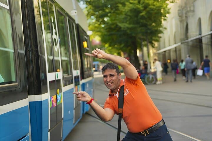 Zurich: Private City Walking Tour with Polybahn Ride