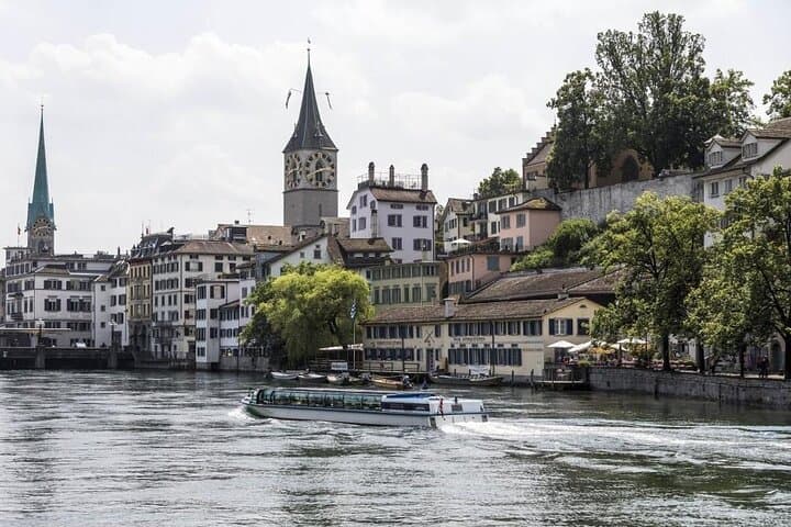 Zurich Highlights Tour with Old Town & Optional FIFA Museum