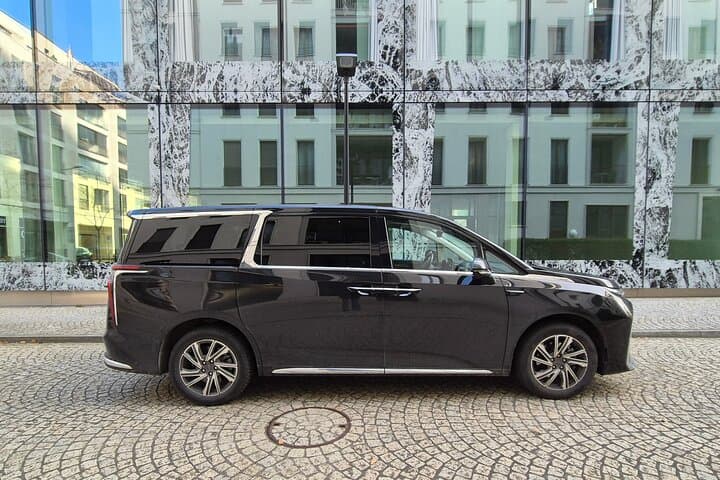 Private Transfer from Basel Airport/Port to Lucerne